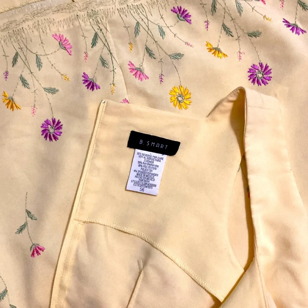 B Smart embroidered midi dress size 5/6 - Picture 4 of 7